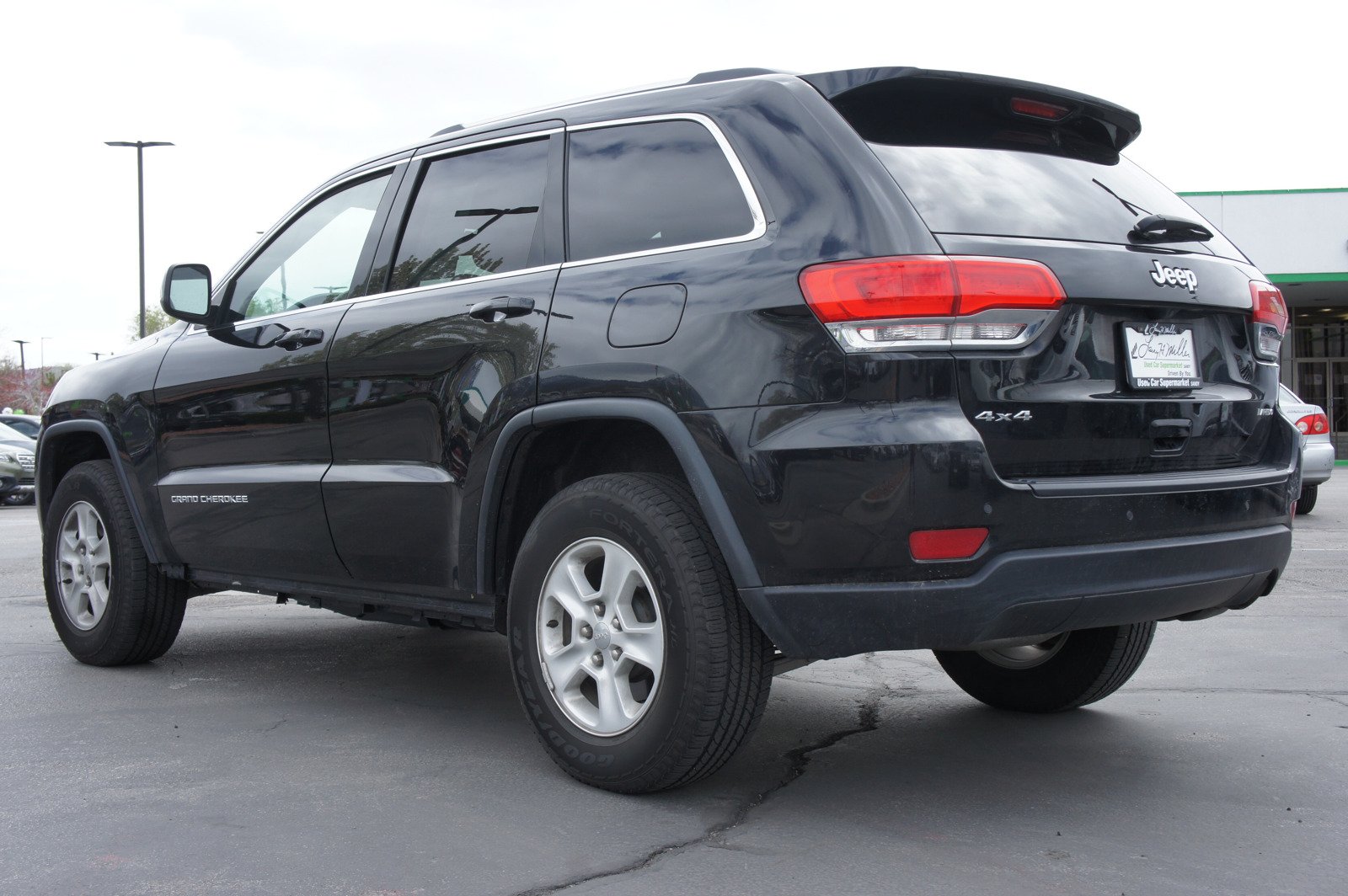 Pre-Owned 2016 Jeep Grand Cherokee Laredo Sport Utility in ...