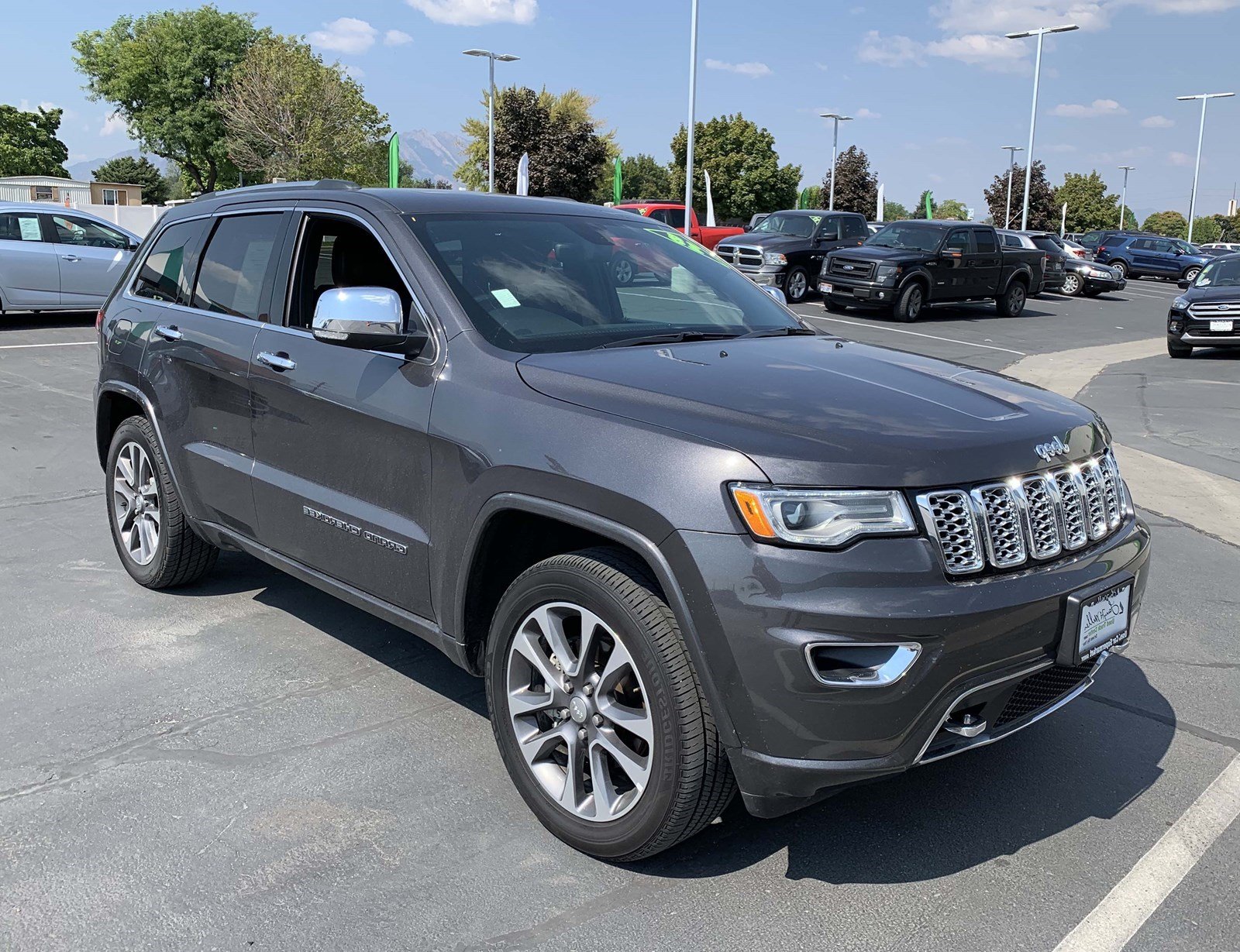 PreOwned 2018 Jeep Grand Cherokee Overland Sport Utility